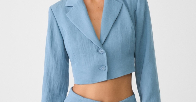 Blazer com laço cropped (9,99€)